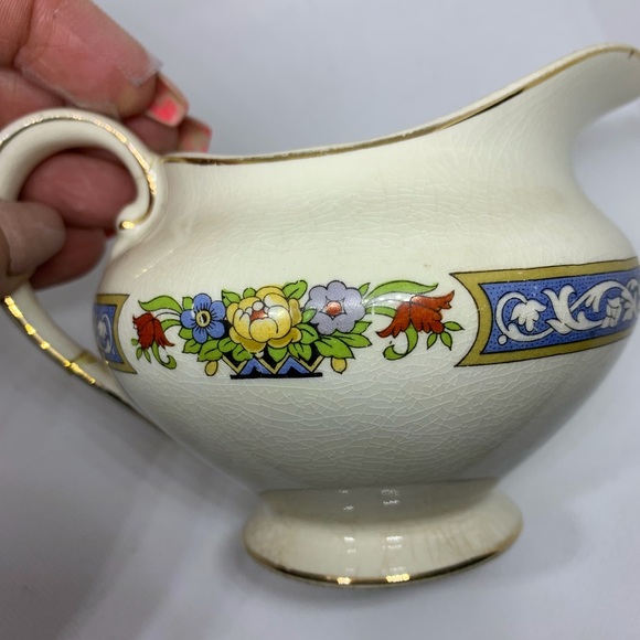 Vintage Johnson Brothers Pareek creamer - Picture 2 of 7